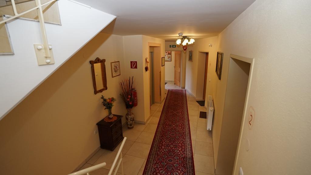 Appartements Rosa ไมย์อาโฮเฟิน ภายนอก รูปภาพ